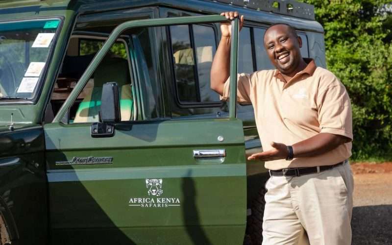 Africa Kenya Safaris 4x4 safari Landcruiser jeep 1