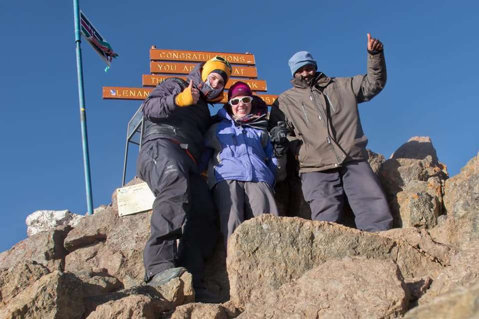 Mountain climbing clothing