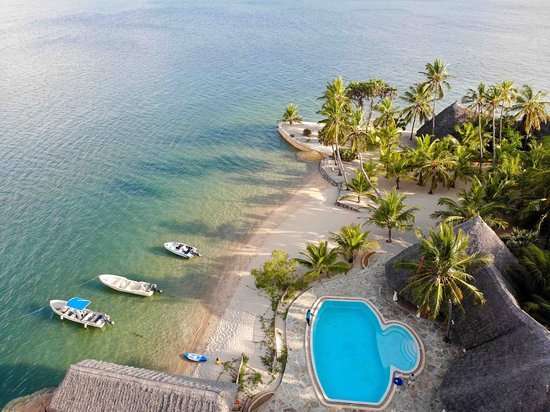 Africa beach holiday vacations Africa Kenya Safaris