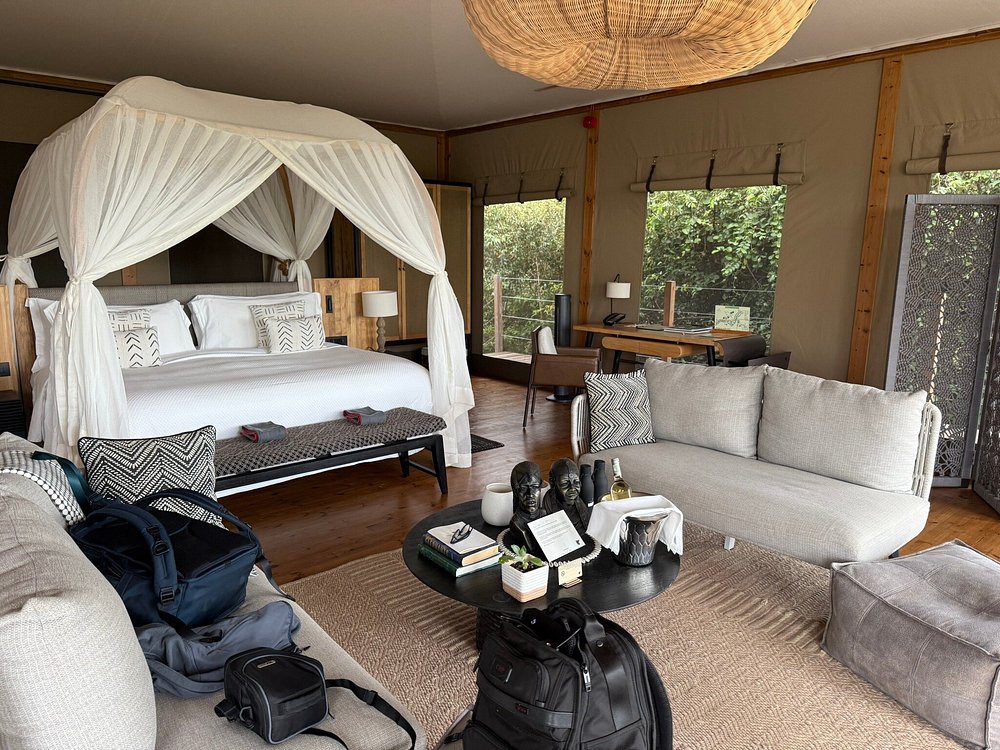 Luxury Safari Lodges & Tented Camps